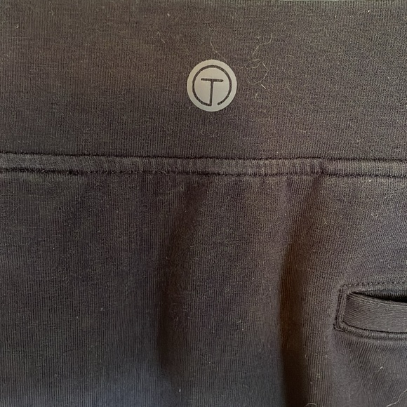 Women’s XL T by Talbots Navy Blue Skort pull on 3 pockets stretch shorts beneath - Picture 7 of 9